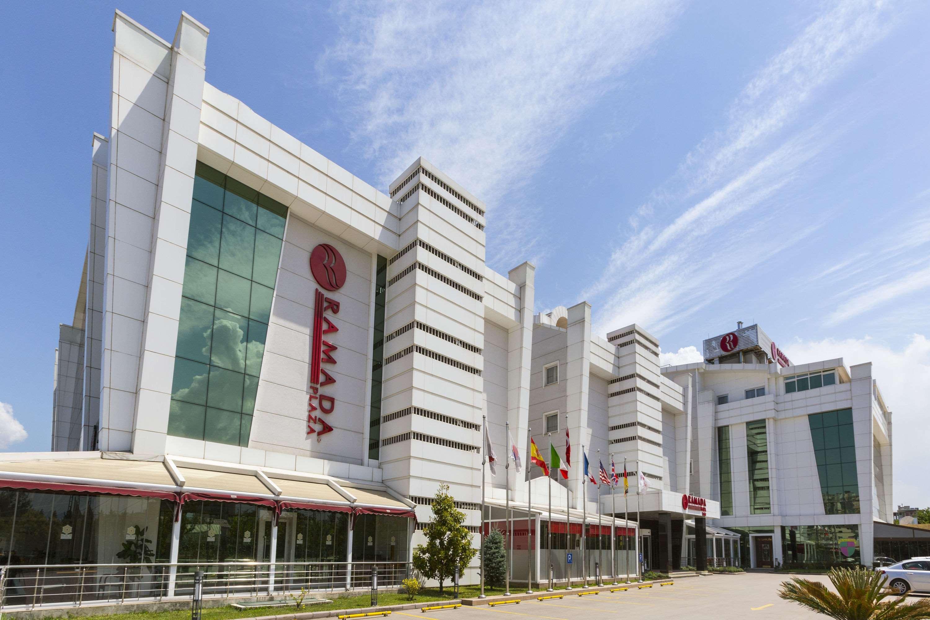 Ramada Plaza By Wyndham Izmit Cocaeli Exterior foto